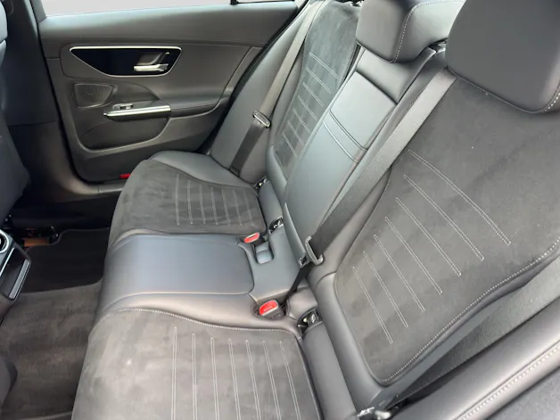 MERCEDES-BENZ 300 C 300 d AMG Line