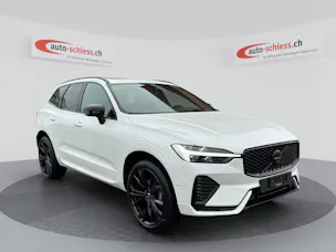 VOLVO XC60 B5 Benzin Mild Hybrid AWD Plus Black Edition Geartronic