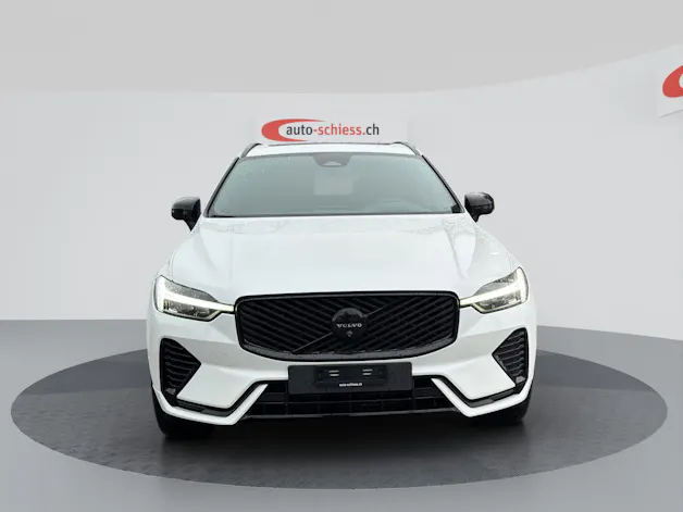 VOLVO XC60 B5 Benzin Mild Hybrid AWD Plus Black Edition Geartronic