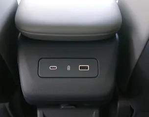 Lynk & Co 02