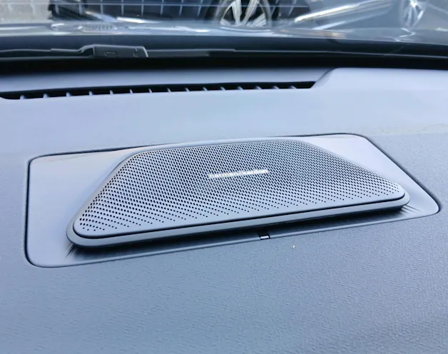 Lynk & Co 02