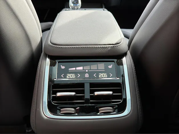 VOLVO XC90 T8 eAWD 7Pl. PluginHybrid Ultra Dark Geartronic
