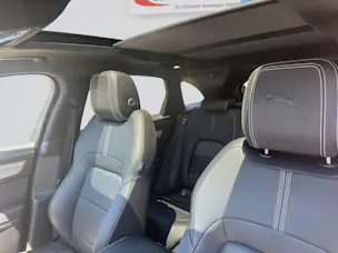 Jaguar F-Pace 3.0 D300 R-Dynamic MHEV SE AWD