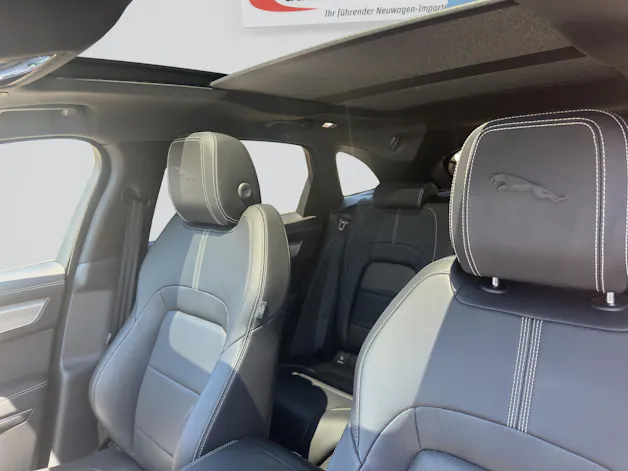 Jaguar F-Pace 3.0 D300 R-Dynamic MHEV SE AWD