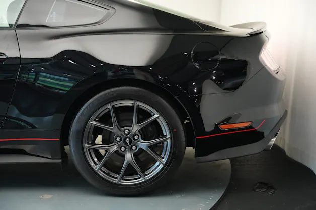 FORD Mustang Fastback 5.0 V8 Mach 1 *Handschalter*