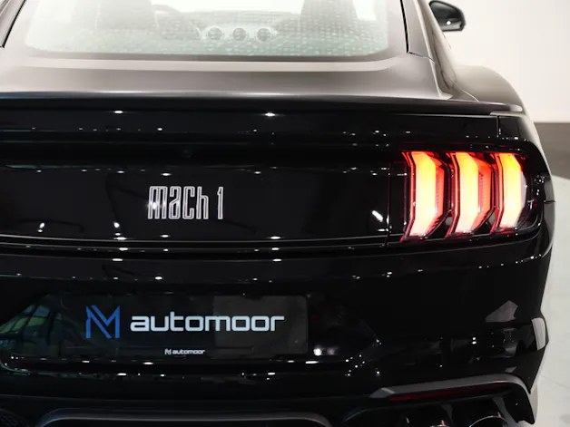 FORD Mustang Fastback 5.0 V8 Mach 1 *Handschalter*