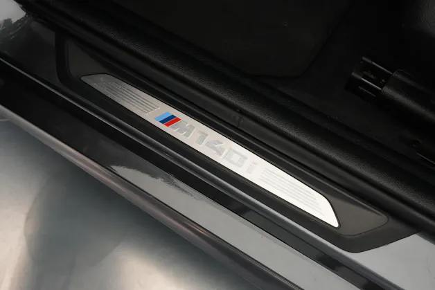 BMW M140i xDrive Steptronic *CH-Fahrzeug*