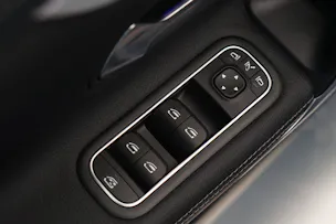 MERCEDES-BENZ A 45 S AMG 4Matic+ Speedshift *CH-Fahrzeug* *Pano* *Performance Sitze*