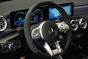 MERCEDES-BENZ A 45 S AMG 4Matic+ Speedshift *CH-Fahrzeug* *Pano* *Performance Sitze*