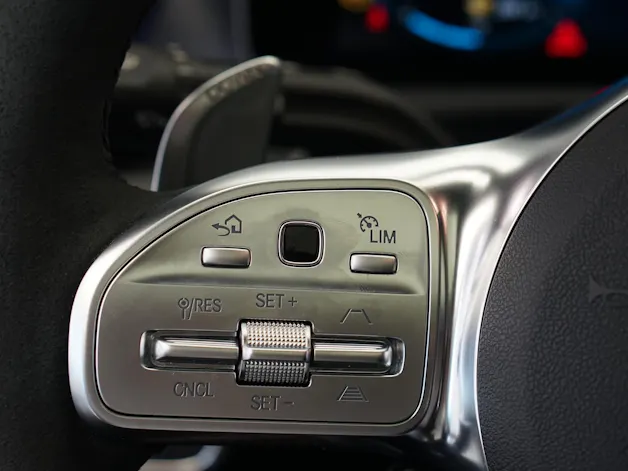 MERCEDES-BENZ A 45 S AMG 4Matic+ Speedshift *CH-Fahrzeug* *Pano* *Performance Sitze*