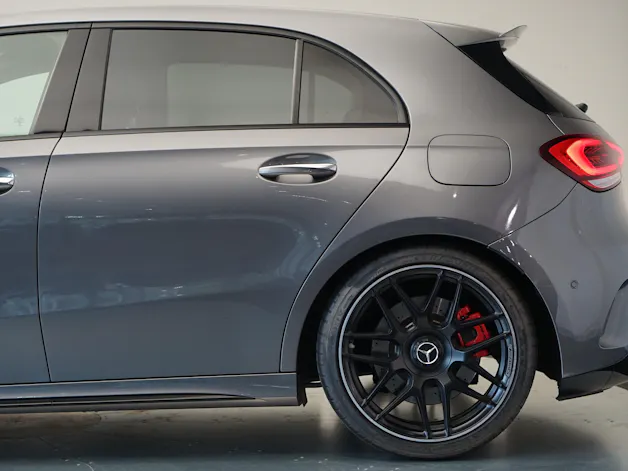 MERCEDES-BENZ A 45 S AMG 4Matic+ Speedshift *CH-Fahrzeug* *Pano* *Performance Sitze*