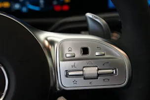 MERCEDES-BENZ A 45 S AMG 4Matic+ Speedshift *CH-Fahrzeug* *Pano* *Performance Sitze*