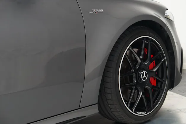MERCEDES-BENZ A 45 S AMG 4Matic+ Speedshift *CH-Fahrzeug* *Pano* *Performance Sitze*