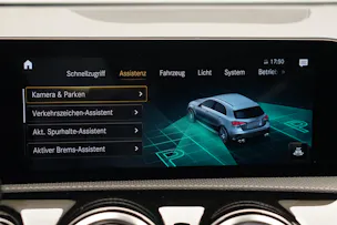 MERCEDES-BENZ A 45 S AMG 4Matic+ Speedshift *CH-Fahrzeug* *Pano* *Performance Sitze*