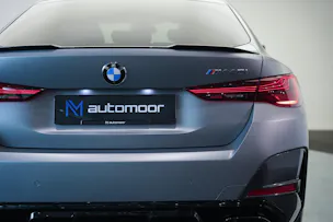 BMW M440i xDrive 48V Gran Coupé M Sport Pro Steptronic *Frozen Grey* *Carbon Paket* *Werksgarantie*