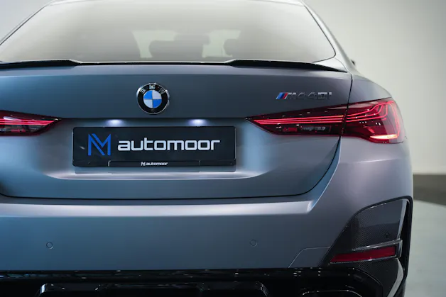 BMW M440i xDrive 48V Gran Coupé M Sport Pro Steptronic *Frozen Grey* *Carbon Paket* *Werksgarantie*