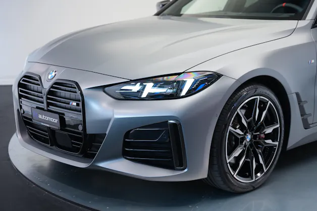 BMW M440i xDrive 48V Gran Coupé M Sport Pro Steptronic *Frozen Grey* *Carbon Paket* *Werksgarantie*