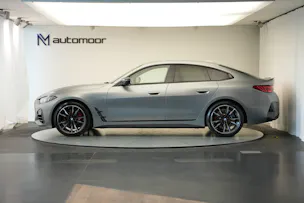 BMW M440i xDrive 48V Gran Coupé M Sport Pro Steptronic *Frozen Grey* *Carbon Paket* *Werksgarantie*