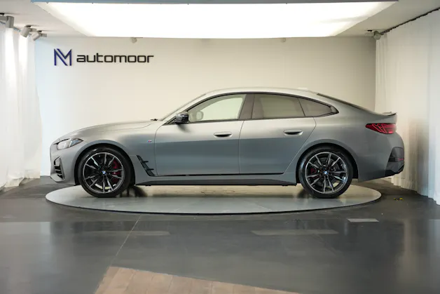 BMW M440i xDrive 48V Gran Coupé M Sport Pro Steptronic *Frozen Grey* *Carbon Paket* *Werksgarantie*