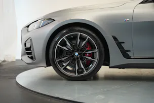 BMW M440i xDrive 48V Gran Coupé M Sport Pro Steptronic *Frozen Grey* *Carbon Paket* *Werksgarantie*