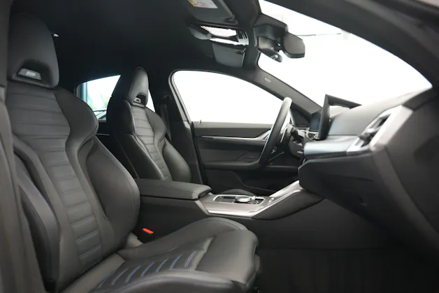 BMW M440i xDrive 48V Gran Coupé M Sport Pro Steptronic *Frozen Grey* *Carbon Paket* *Werksgarantie*