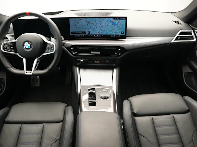BMW M440i xDrive 48V Gran Coupé M Sport Pro Steptronic *Frozen Grey* *Carbon Paket* *Werksgarantie*