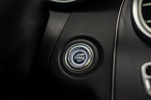 MERCEDES-BENZ C 200 Swiss Star AMG Line 4Matic 9G-Tronic