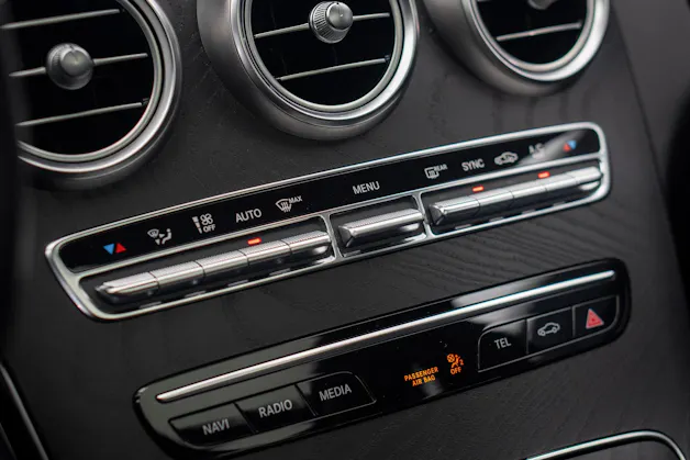 MERCEDES-BENZ C 200 Swiss Star AMG Line 4Matic 9G-Tronic