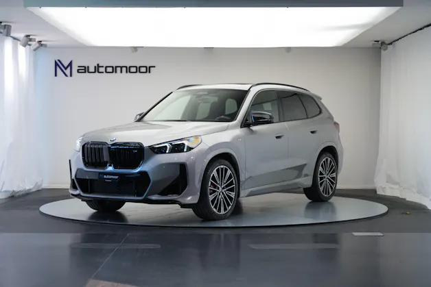 BMW X1 xDrive M35i *CH-Fahrzeug* *M Sportsitze*