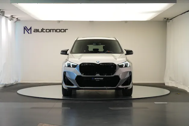 BMW X1 xDrive M35i *CH-Fahrzeug* *M Sportsitze*