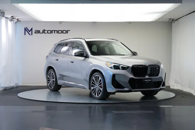 BMW X1 xDrive M35i *CH-Fahrzeug* *M Sportsitze*