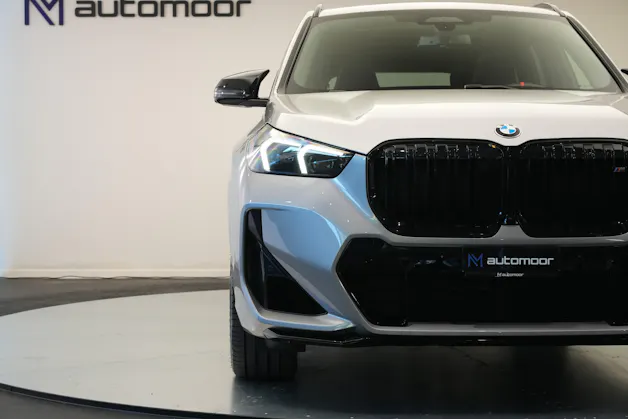 BMW X1 xDrive M35i *CH-Fahrzeug* *M Sportsitze*