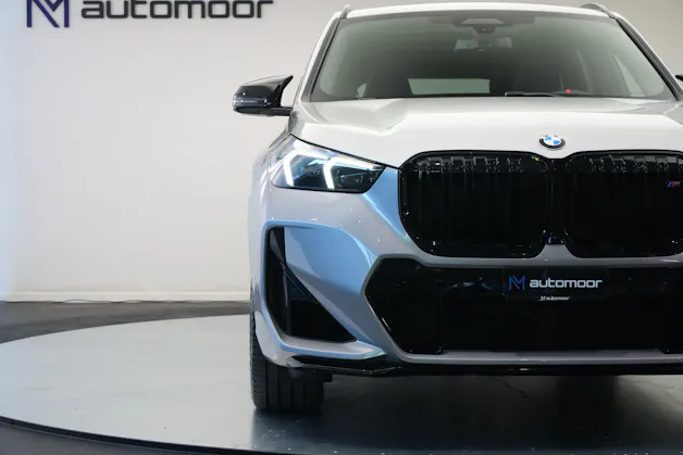 BMW X1 xDrive M35i *CH-Fahrzeug* *M Sportsitze*