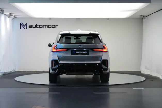 BMW X1 xDrive M35i *CH-Fahrzeug* *M Sportsitze*