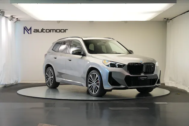 BMW X1 xDrive M35i *CH-Fahrzeug* *M Sportsitze*