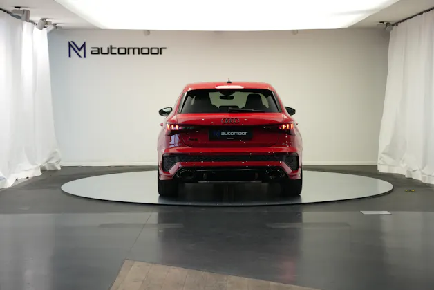 AUDI RS3 Sportback 2.5 TSI quattro S-tronic *Keramikbremse* *CH-Fahrzeug* *Carbon*
