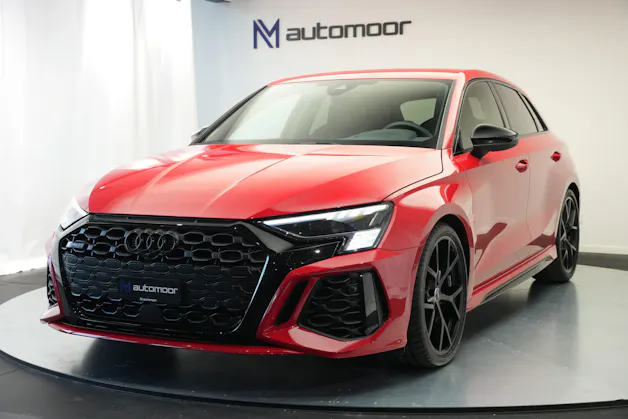 AUDI RS3 Sportback 2.5 TSI quattro S-tronic *Keramikbremse* *CH-Fahrzeug* *Carbon*