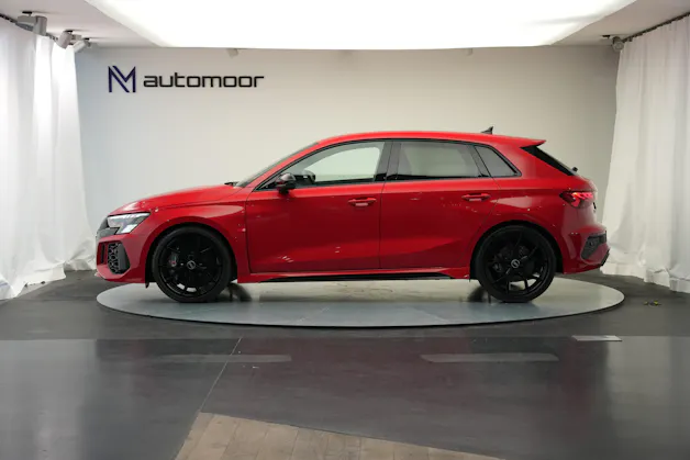 AUDI RS3 Sportback 2.5 TSI quattro S-tronic *Keramikbremse* *CH-Fahrzeug* *Carbon*