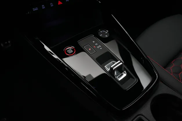 AUDI RS3 Sportback 2.5 TSI quattro S-tronic *Keramikbremse* *CH-Fahrzeug* *Carbon*