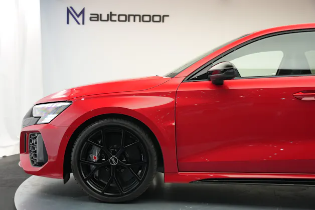 AUDI RS3 Sportback 2.5 TSI quattro S-tronic *Keramikbremse* *CH-Fahrzeug* *Carbon*