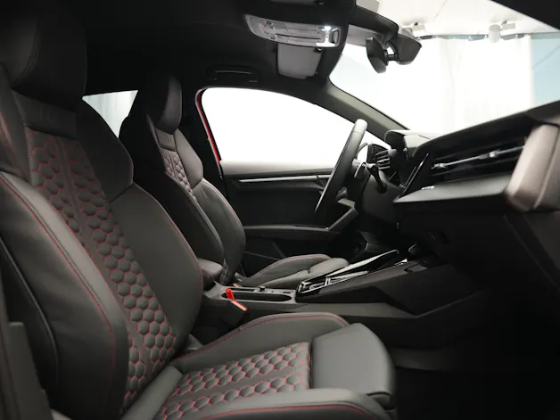 AUDI RS3 Sportback 2.5 TSI quattro S-tronic *Keramikbremse* *CH-Fahrzeug* *Carbon*