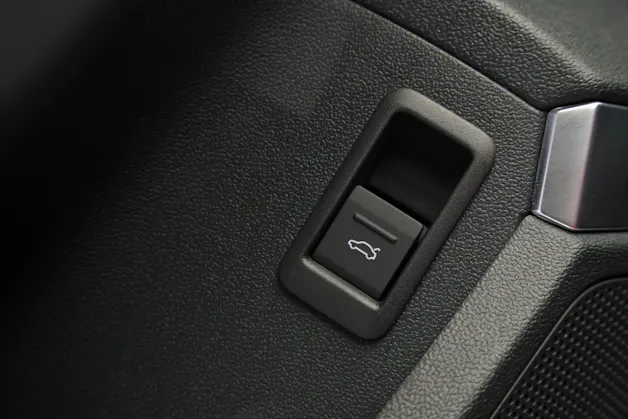 AUDI RS3 Sportback 2.5 TSI quattro S-tronic *Keramikbremse* *CH-Fahrzeug* *Carbon*