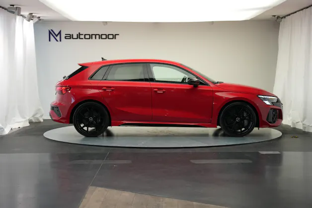 AUDI RS3 Sportback 2.5 TSI quattro S-tronic *Keramikbremse* *CH-Fahrzeug* *Carbon*