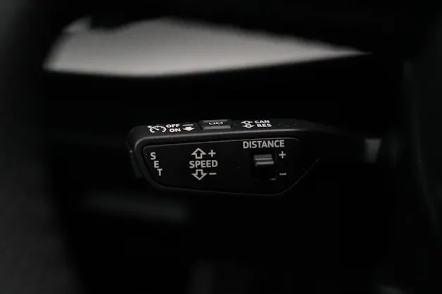 AUDI RS3 Sportback 2.5 TSI quattro S-tronic *Keramikbremse* *CH-Fahrzeug* *Carbon*