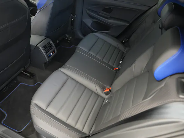 VW Golf 2.0 TSI R DSG 4 Motion *CH-Fahrzeug* *Werksgarantie* *Leder*