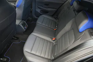 VW Golf 2.0 TSI R DSG 4 Motion *CH-Fahrzeug* *Werksgarantie* *Leder*