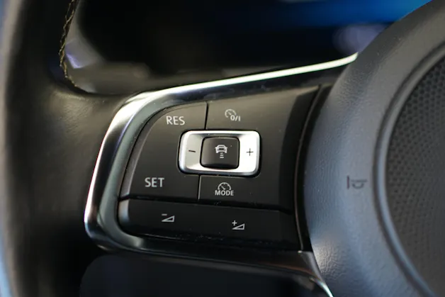 VW Tiguan 2.0TSI Highline R-Line 4Motion DSG *CH-Fahrzeug* *AHK*