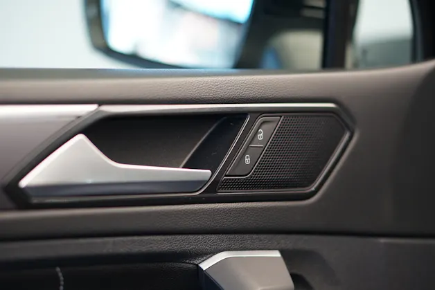 VW Tiguan 2.0TSI Highline R-Line 4Motion DSG *CH-Fahrzeug* *AHK*