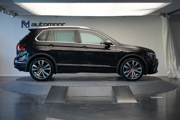 VW Tiguan 2.0TSI Highline R-Line 4Motion DSG *CH-Fahrzeug* *AHK*