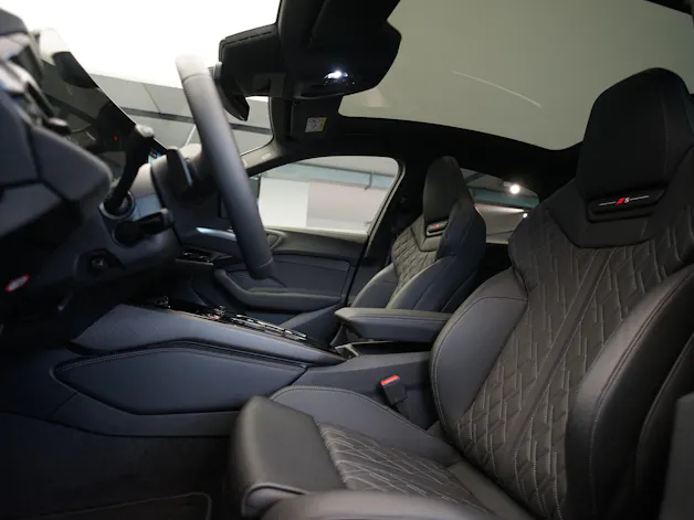 AUDI S5 Limousine TFSI quattro S tronic *Panorama* *Sportsitze* *OLED*